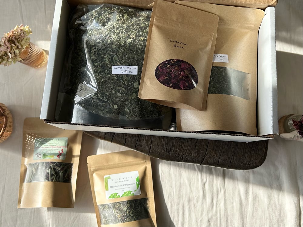 ✺ Herbal CSA Box ✺